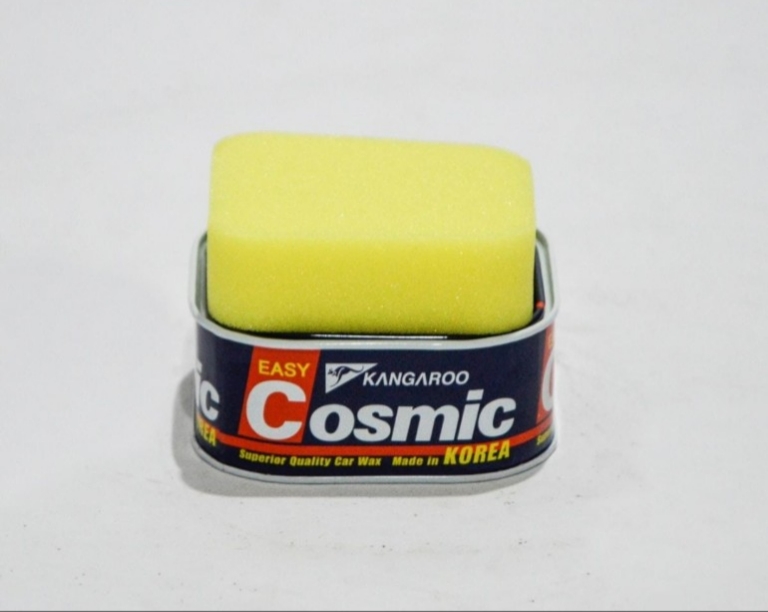 Kangaroo Cosmic car body wax tin with applicator sponge