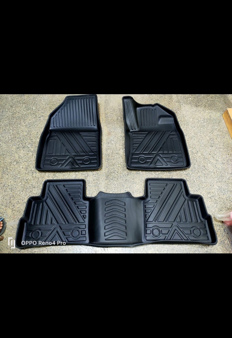 Black TPE moulded car floor mat set